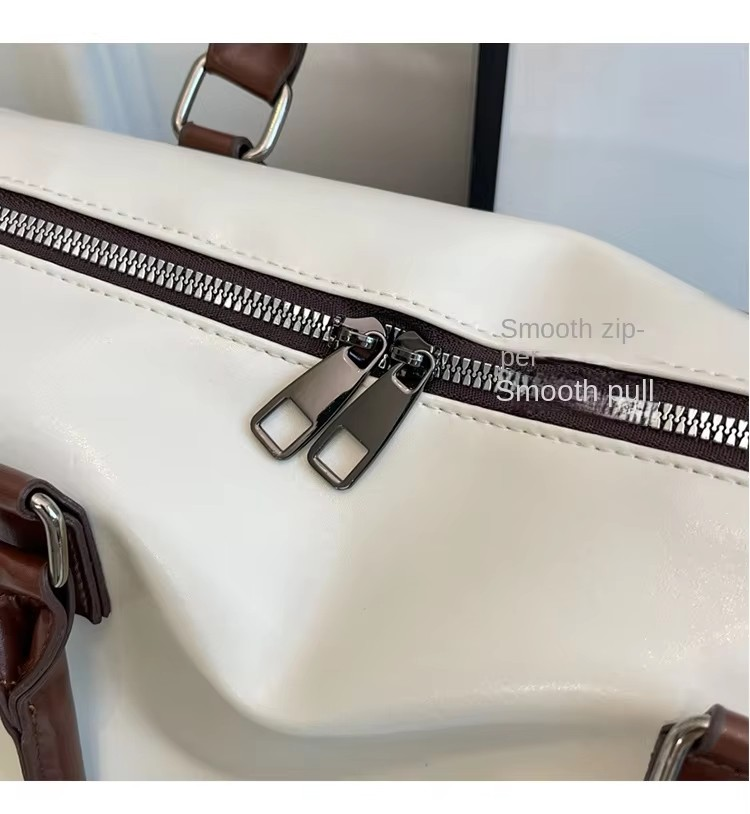Quilted PU Leather Women's Duffle: Waterproof, Custom Logo zipper